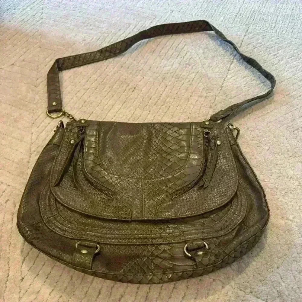 Olivia & joy crocodile pattern shoulder purse